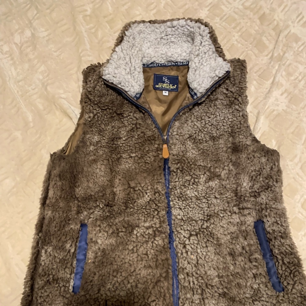 Women’s simply southern vest very nice